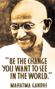 Sii-Il-Cambiamento-Che-Vuoi-Vedere-Nel-Mondo-Ghandi